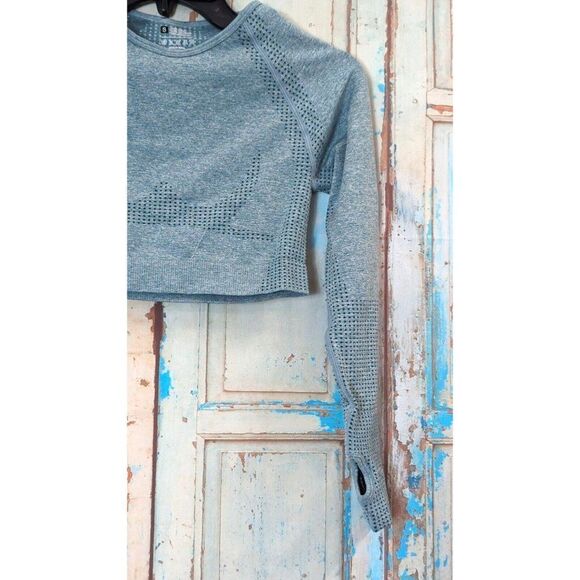 Womens Size Small Green Cross Fit Training Long Sleeve Workout Crop Top Stretch - Picture 3 of 5